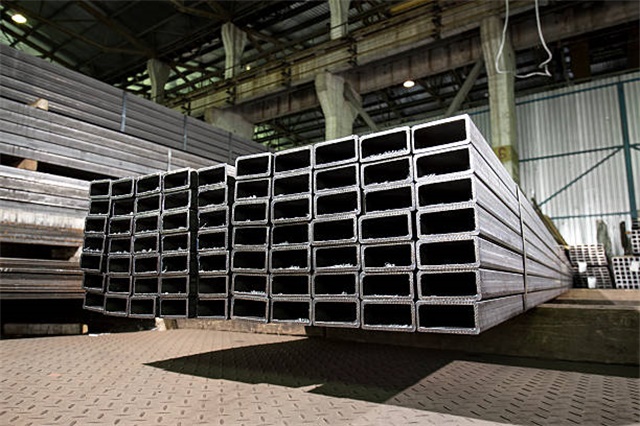 通榆<font style='color:red'>无缝方矩管</font>尺寸一览表